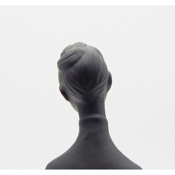 Royal Doulton Tranquility Figurine Black HN2426 12 Inch England Porcelain - Picture 10 of 13